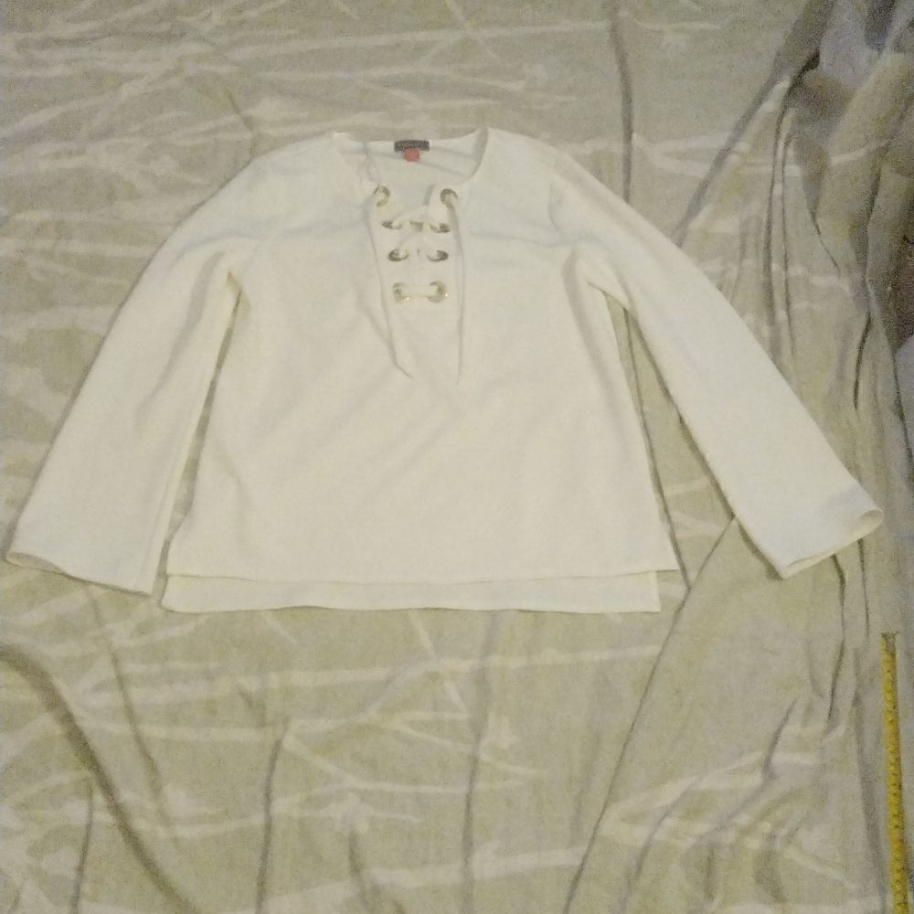 Vince Camuto white tunic 